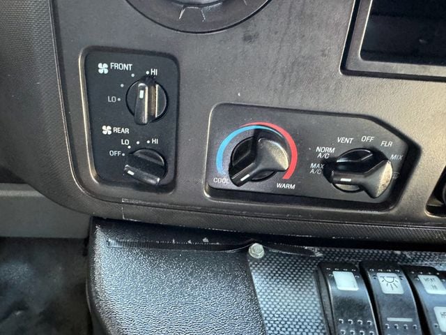 2014 Ford E-350 Non-CDL Wheelchair Shuttle Bus For Sale For Adults Handicapped, ADA & Medical Transportation - 22905779 - 31