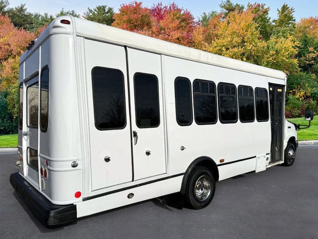 2014 Ford E-450 18 Passenger Wheelchair Shuttle Bus For Adults Seniors Church Handicapped Transport - 22667822 - 9