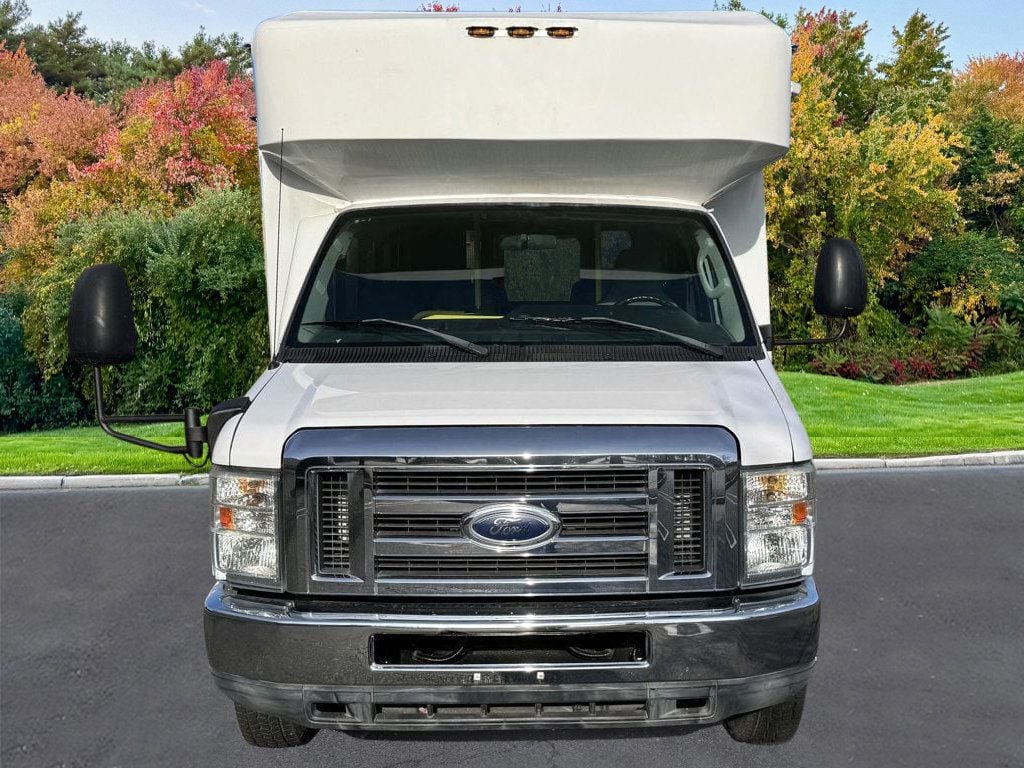 2014 Ford E-450 18 Passenger Wheelchair Shuttle Bus For Adults Seniors Church Handicapped Transport - 22667822 - 17