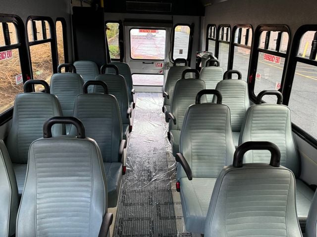 2014 Ford E-450 18 Passenger Wheelchair Shuttle Bus For Adults Seniors Church Handicapped Transport - 22667822 - 27