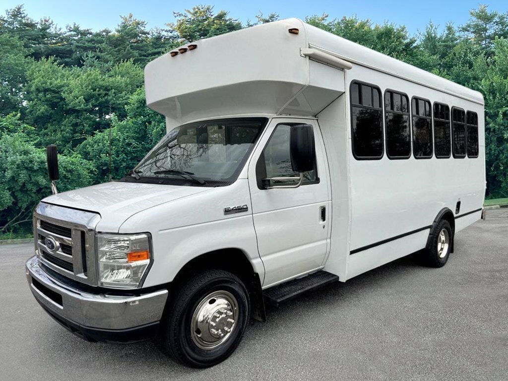2014 Ford E-450 Non-CDL Wheelchair Shuttle Bus For Sale For Adults Seniors Church & Handicapped Transportation - 22793383 - 2