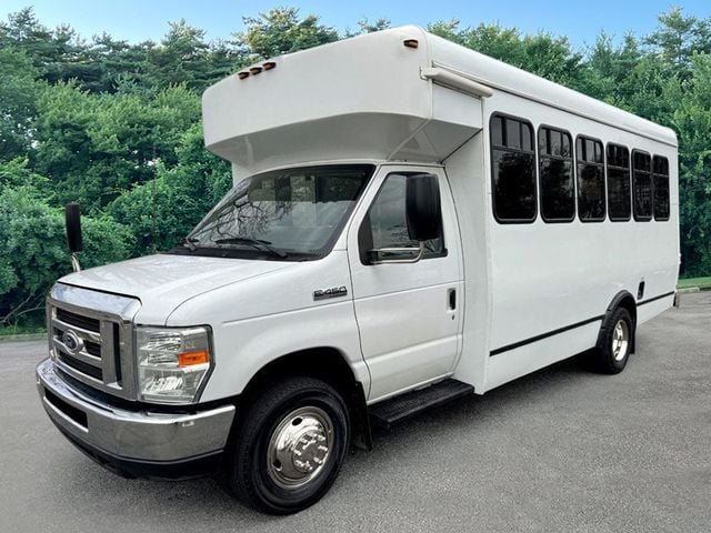 2014 Ford E-450 Non-CDL Wheelchair Shuttle Bus For Sale For Adults Seniors Church & Handicapped Transportation - 22793383 - 2
