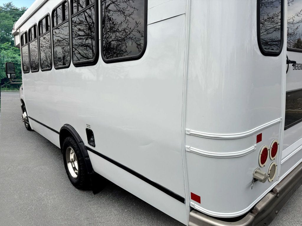 2014 Ford E-450 Non-CDL Wheelchair Shuttle Bus For Sale For Adults Seniors Church & Handicapped Transportation - 22793383 - 4