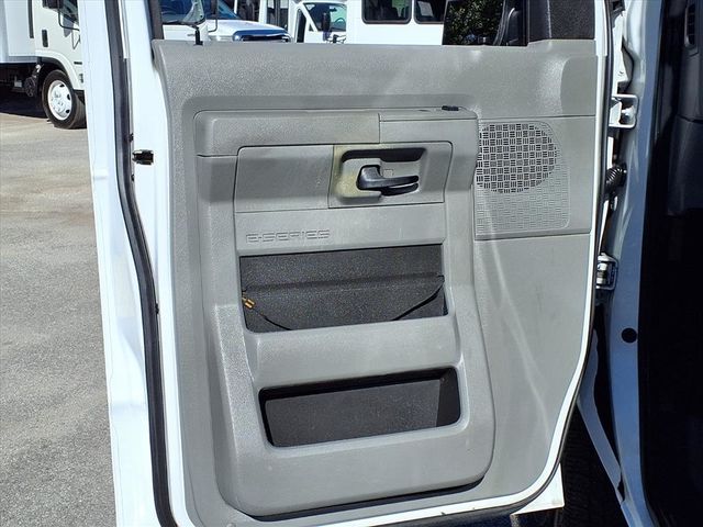 2014 Ford E-Series E-250 - 22943398 - 14