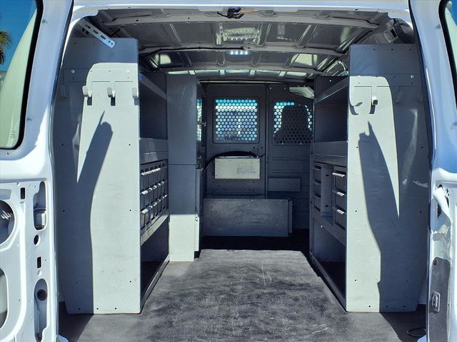 2014 Ford E-Series E-250 - 22943398 - 19