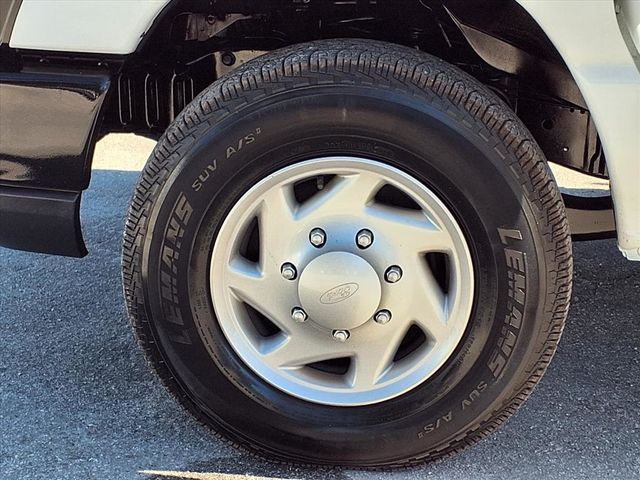 2014 Ford E-Series E-250 - 22943398 - 41