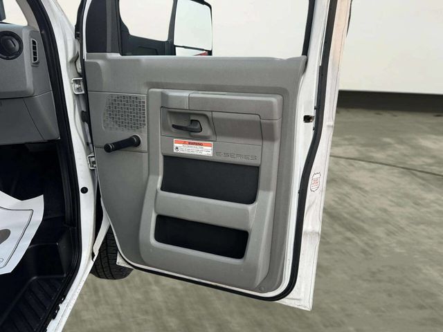 2014 Ford E-Series E 350 SD 2dr 138 in. WB DRW Cutaway Chassis - 23054675 - 13