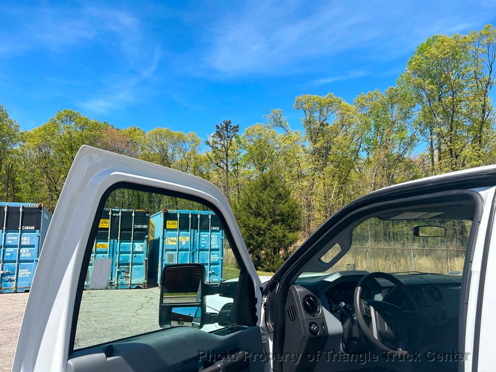 2014 Ford F250HD LIFT GATE JUST 33k MILES! ONE OWNER +FULL POWER EQUIPMENT! FINANCE OR LEASE! - 21874280 - 17