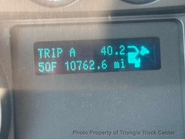 2014 Ford F550 LONG 16+ FOOT WITH LIFT GATE JUST 10K MILES! ONE OWNER! HEAVY SPEC 19,500 GVW! FINANCE OR LEASE! - 22947385 - 25