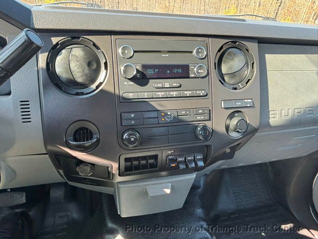 2014 Ford F550 LONG 16+ FOOT WITH LIFT GATE JUST 10K MILES! ONE OWNER! HEAVY SPEC 19,500 GVW! FINANCE OR LEASE! - 22947385 - 26