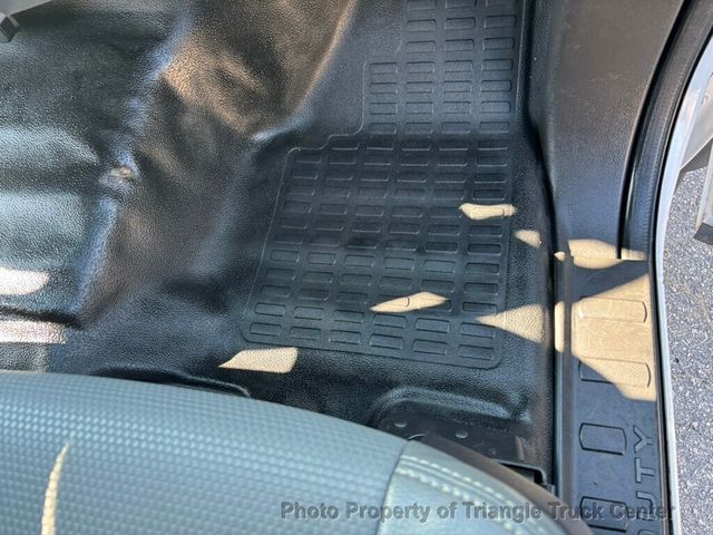 2014 Ford F550 LONG 16+ FOOT WITH LIFT GATE JUST 10K MILES! ONE OWNER! HEAVY SPEC 19,500 GVW! FINANCE OR LEASE! - 22947385 - 31