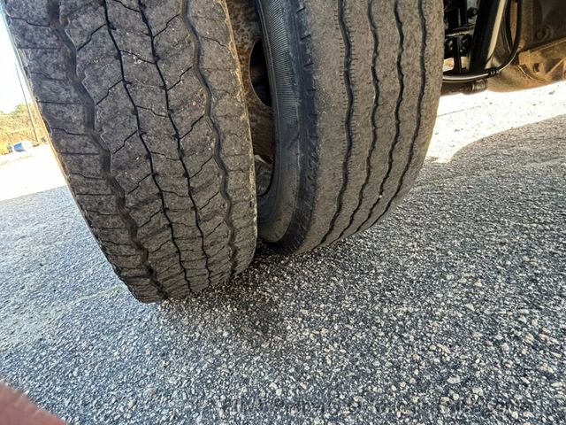 2014 Ford F550 LONG 16+ FOOT WITH LIFT GATE JUST 10K MILES! ONE OWNER! HEAVY SPEC 19,500 GVW! FINANCE OR LEASE! - 22947385 - 38