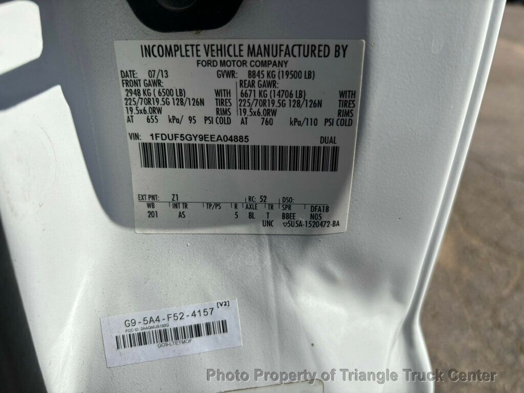 2014 Ford F550 LONG 16+ FOOT WITH LIFT GATE JUST 10K MILES! ONE OWNER! HEAVY SPEC 19,500 GVW! FINANCE OR LEASE! - 22947385 - 43