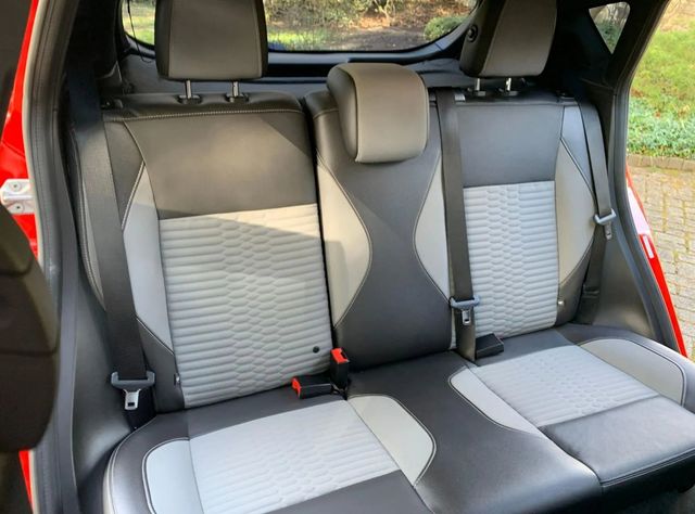 2014 Ford Fiesta 5dr Hatchback ST - 22938508 - 6