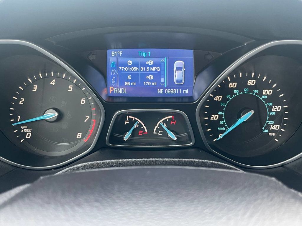 2014 Ford Focus SE photo 18