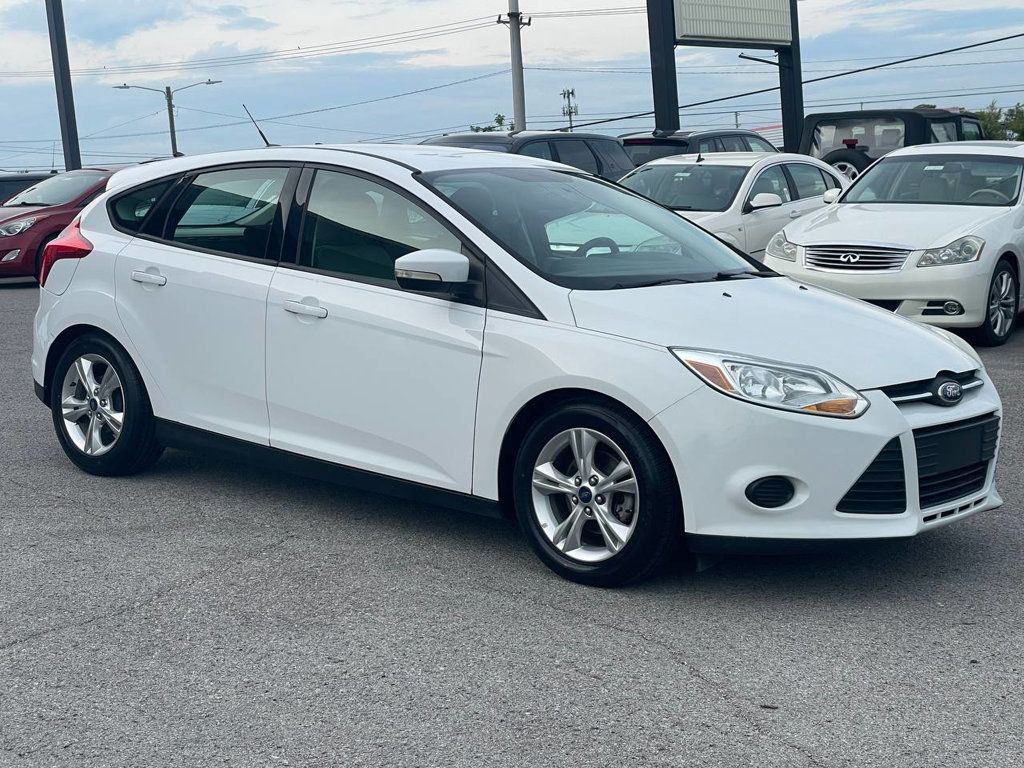 2014 Ford Focus SE photo 4