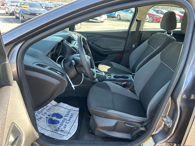 2014 Ford Focus 4dr Sedan S - 22983086 - 7