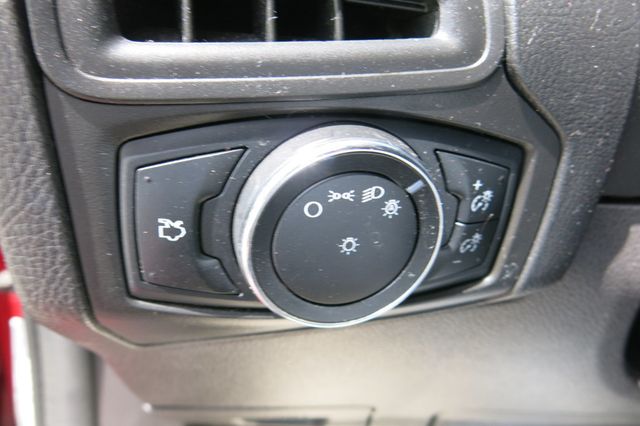 2014 Ford Focus 4dr Sedan SE - 23040925 - 22