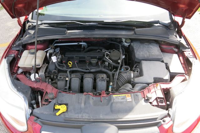 2014 Ford Focus 4dr Sedan SE - 23040925 - 30