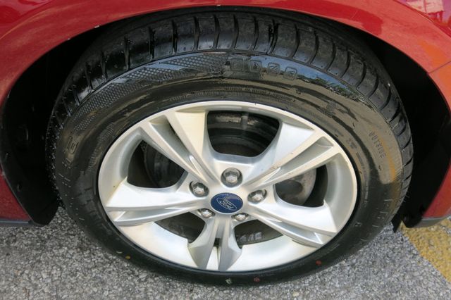 2014 Ford Focus 4dr Sedan SE - 23040925 - 34