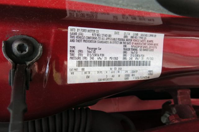 2014 Ford Focus 4dr Sedan SE - 23040925 - 35