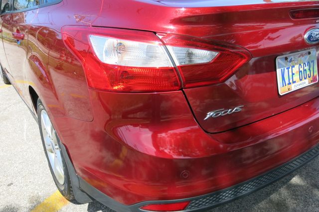 2014 Ford Focus 4dr Sedan SE - 23040925 - 39