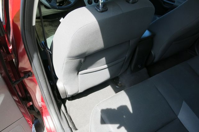2014 Ford Focus 4dr Sedan SE - 23040925 - 42