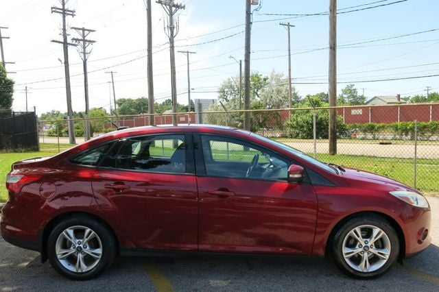 2014 Ford Focus 4dr Sedan SE - 23040925 - 4