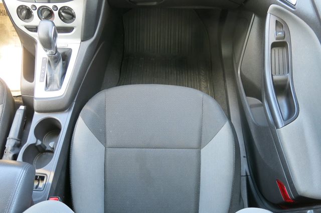 2014 Ford Focus 4dr Sedan SE - 23040925 - 55