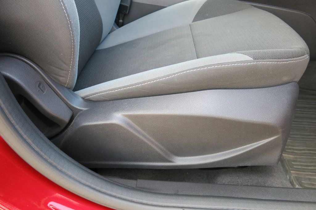 2014 Ford Focus 4dr Sedan SE - 23040925 - 58