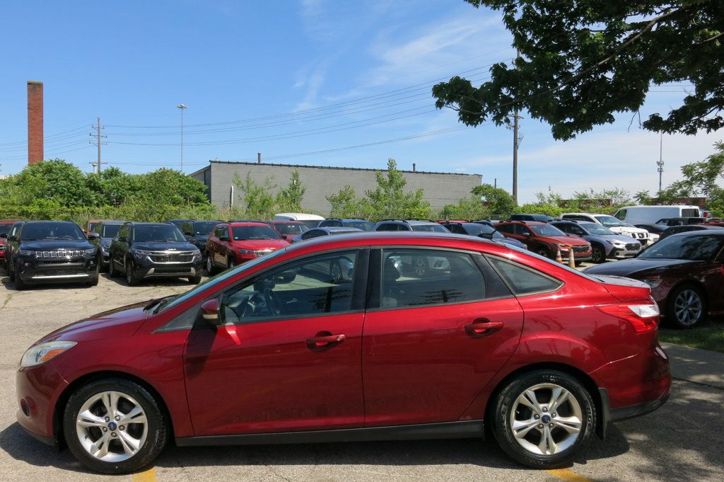2014 Ford Focus 4dr Sedan SE - 23040925 - 5