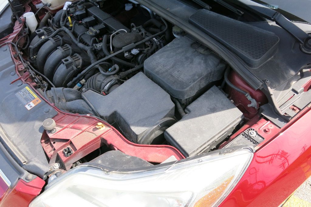 2014 Ford Focus 4dr Sedan SE - 23040925 - 73