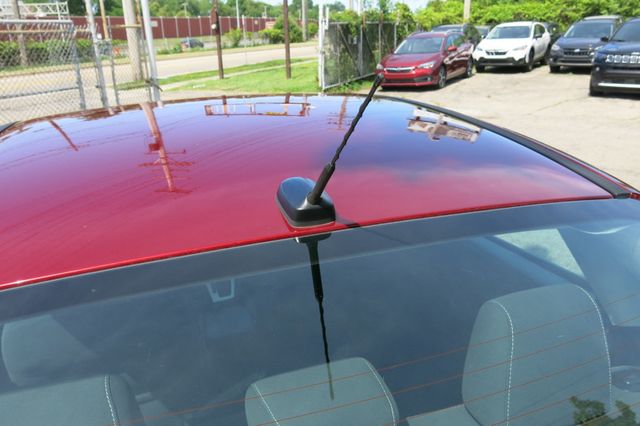 2014 Ford Focus 4dr Sedan SE - 23040925 - 76