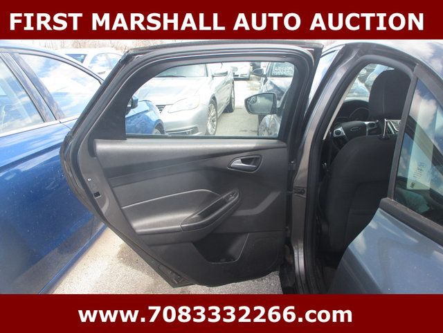2014 Ford Focus 4dr Sedan SE - 23004882 - 3