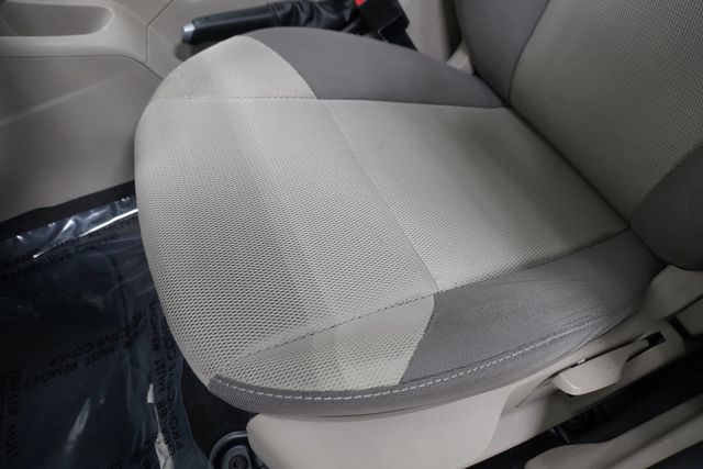 2014 Ford Focus 4dr Sedan SE - 22978493 - 9