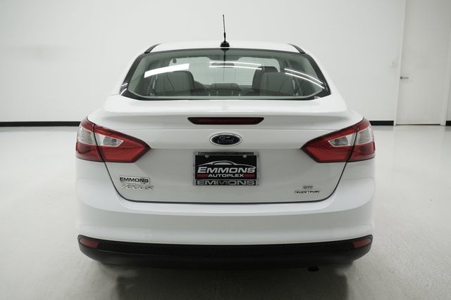 2014 Ford Focus 4dr Sedan SE - 22978493 - 4