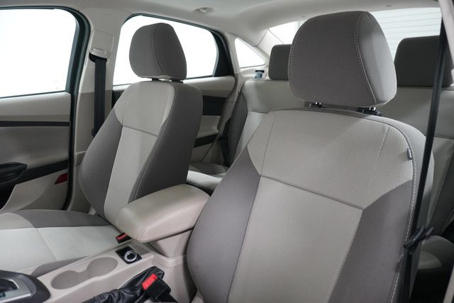2014 Ford Focus 4dr Sedan SE - 22978493 - 8