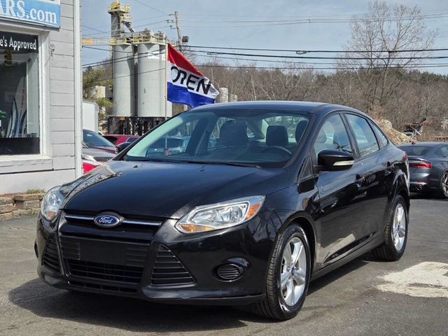 2014 Ford Focus 4dr Sedan SE - 23000589 - 0