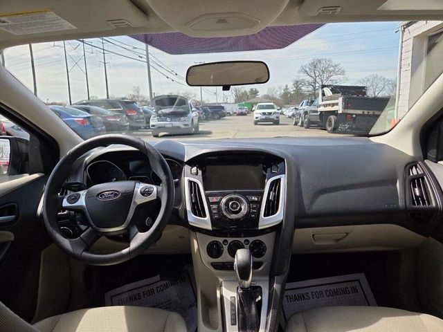 2014 Ford Focus 4dr Sedan SE - 23000589 - 20