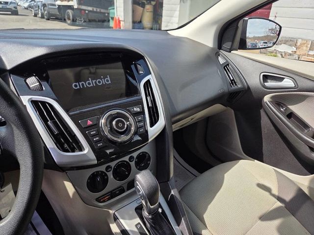 2014 Ford Focus 4dr Sedan SE - 23000589 - 21