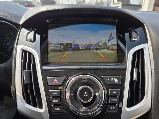 2014 Ford Focus 4dr Sedan SE - 23000589 - 26