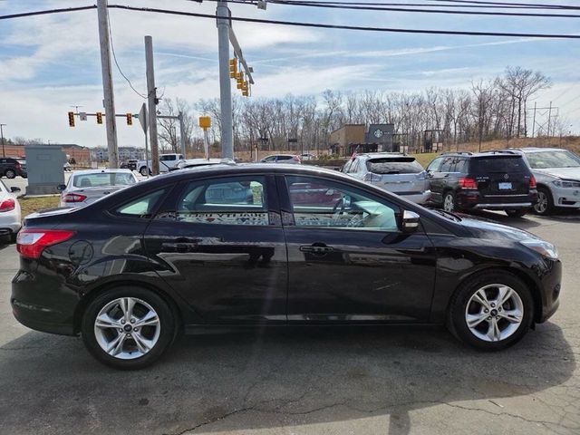 2014 Ford Focus 4dr Sedan SE - 23000589 - 5
