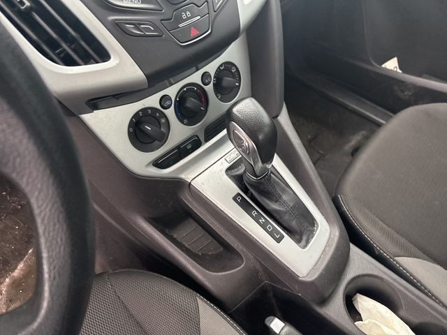 2014 Ford Focus 4dr Sedan SE - 22982966 - 11