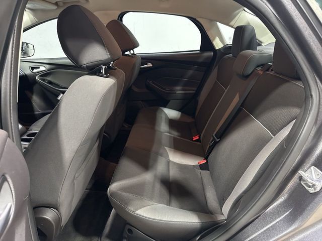 2014 Ford Focus 4dr Sedan SE - 22982966 - 22
