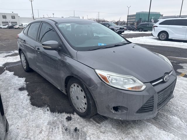 2014 Ford Focus 4dr Sedan SE - 22982966 - 4