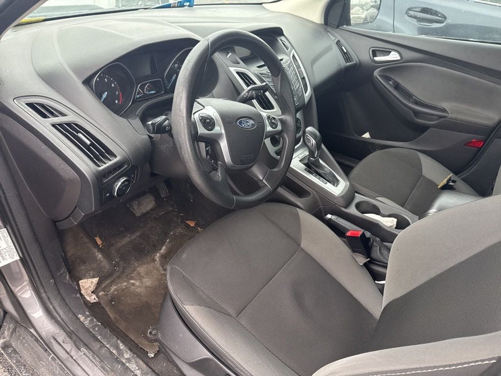 2014 Ford Focus 4dr Sedan SE - 22982966 - 6