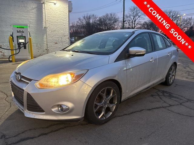 2014 Ford Focus 4dr Sedan SE - 22985694 - 0