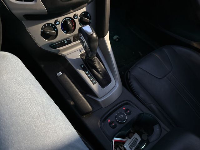 2014 Ford Focus 4dr Sedan SE - 22985694 - 13