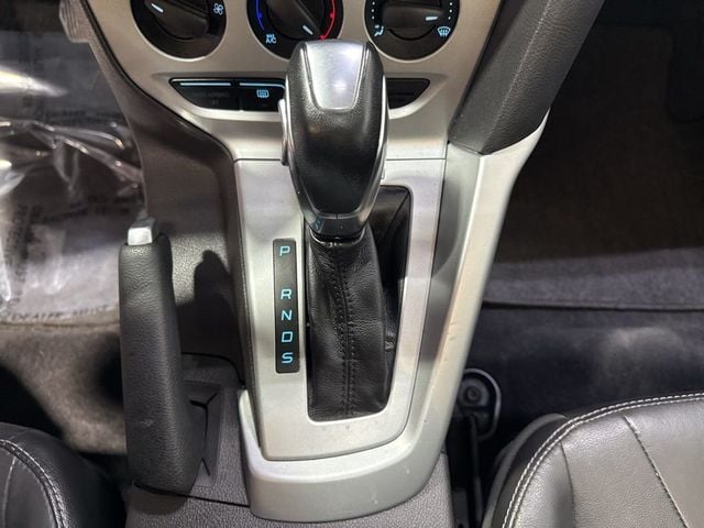 2014 Ford Focus 4dr Sedan SE - 22985694 - 18
