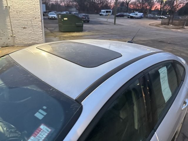 2014 Ford Focus 4dr Sedan SE - 22985694 - 2